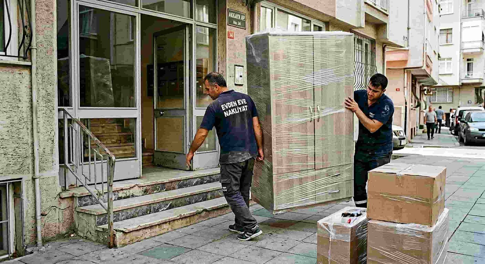 Kişiler Nakliye ekipli eşya taşıma